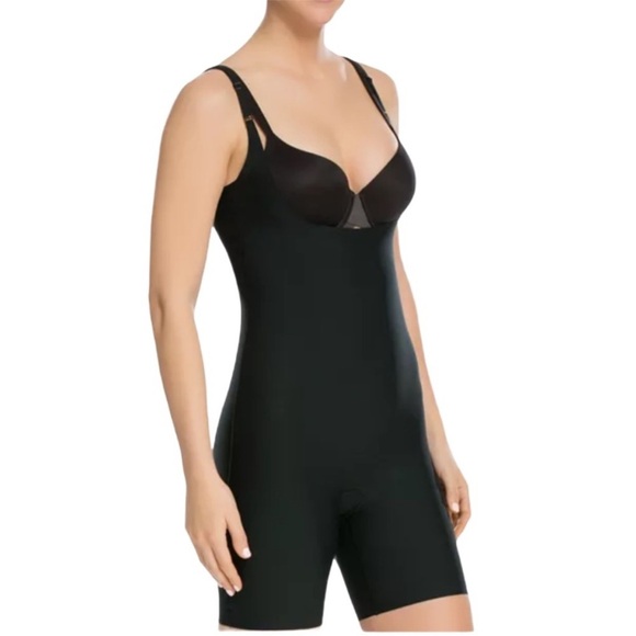 SPANX Thinstincts Open Bust Mid Thigh
Bodysuit size 1X NWT - Picture 4 of 14